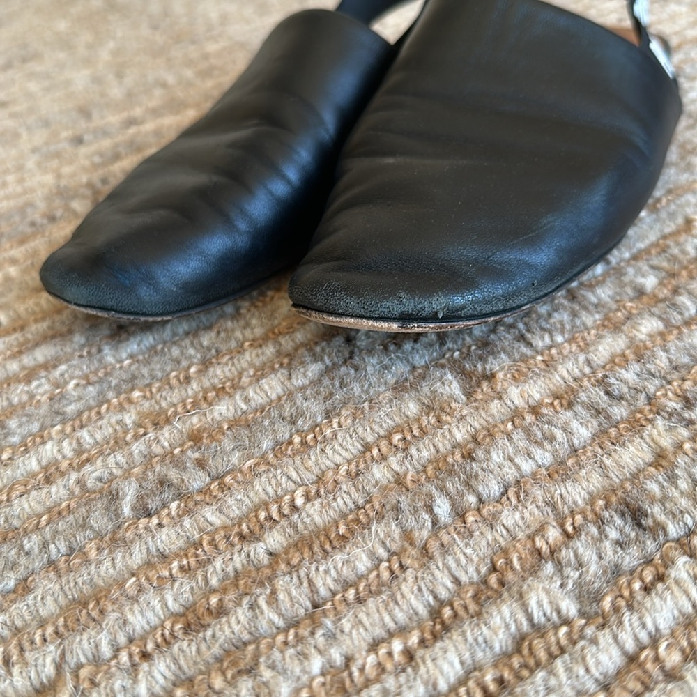 Authentic Givenchy - Picture 2 of 6
